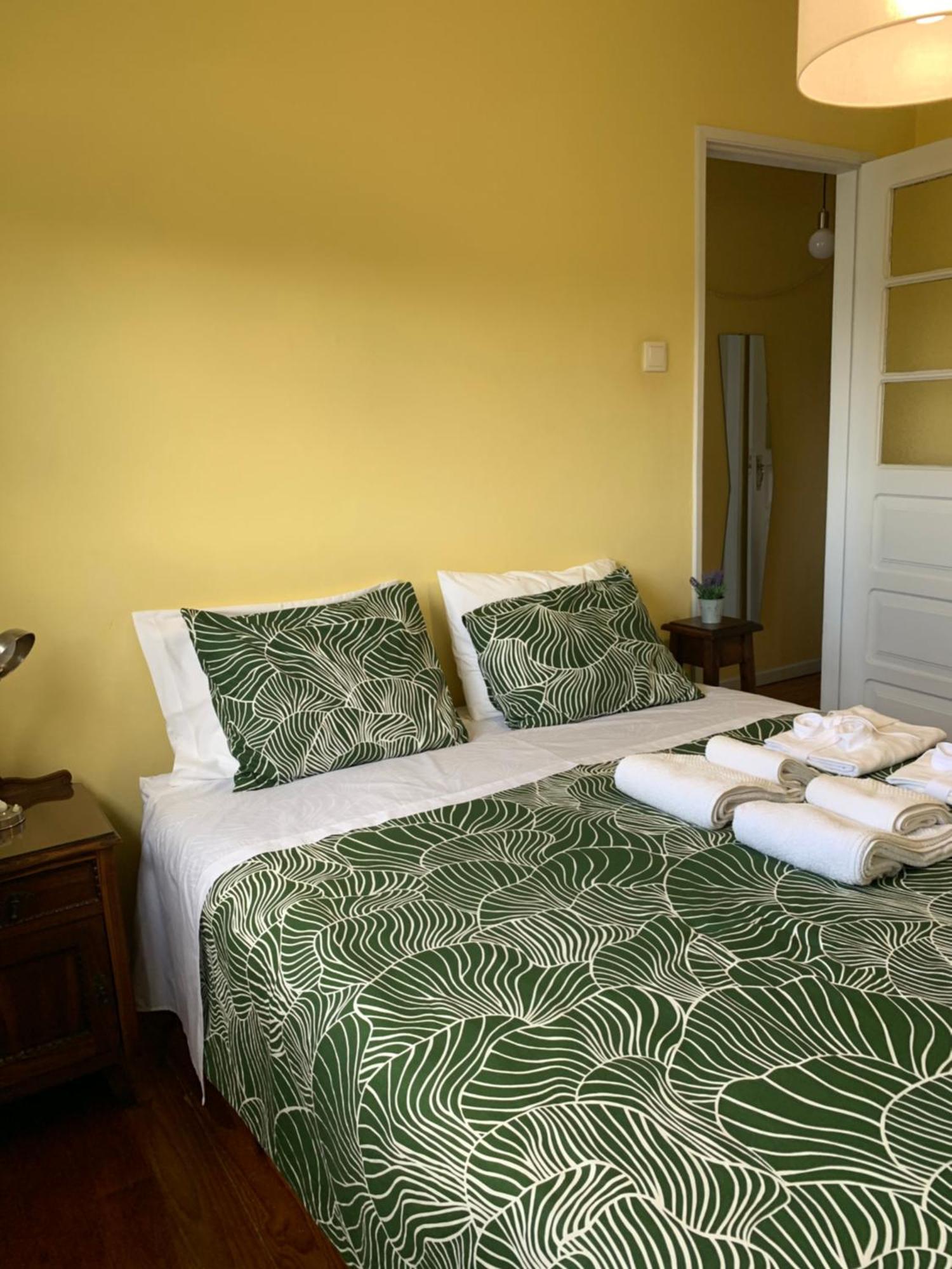 Casa Do Carvalhal - Natureza No Centro Da Cidade Guest House Santa Maria da Feira Ngoại thất bức ảnh
